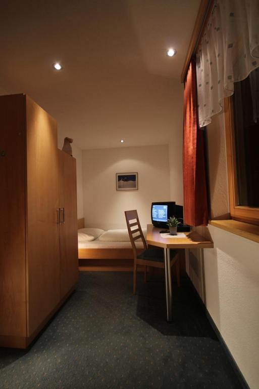 Dr'Berghof Vila Damuels Quarto foto